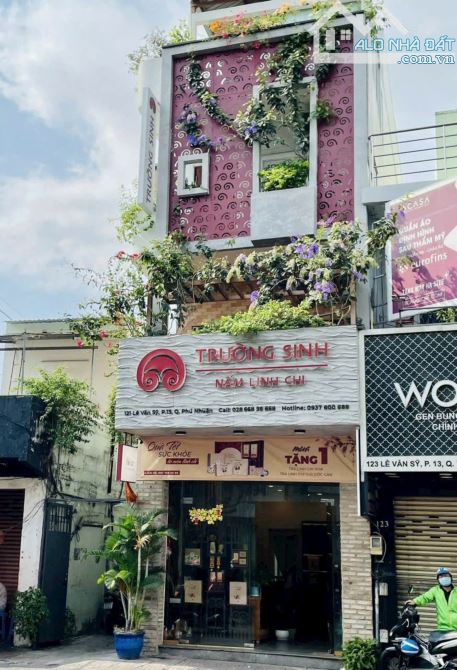 Bán nhà mặt tiền Nguyễn Trãi, P. Nguyễn Cư Trinh Quận 1. DT 4,8x19m, 3 tầng, 32 tỷ