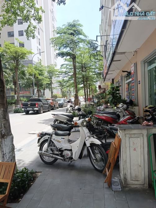 - CHÍNH CHỦ GỬI BÁN GẤP CĂN NHÀ MẶT TRONG - CHUNG CƯ IEC - TỨ HIỆP - THANH TRÌ