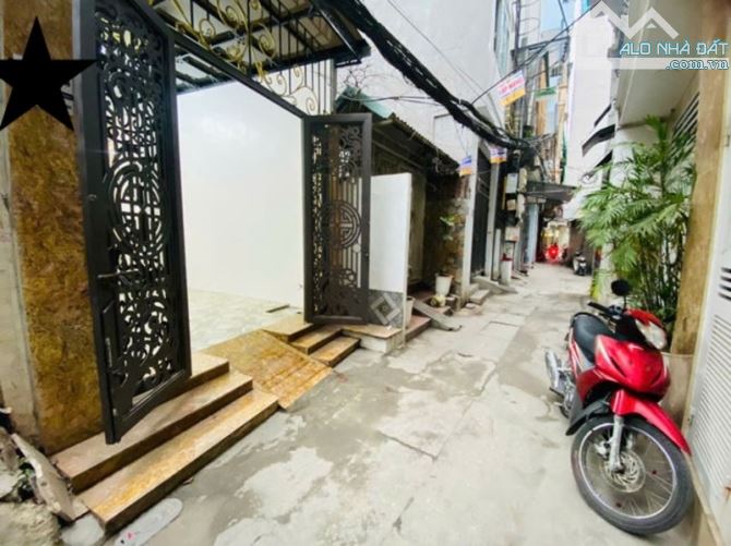 Nhà riêng Hoàng Mai, 5PN, 4 tầng, thang máy, 64m2, ngõ thông, mặt tiền thoáng, Giá 11,8 tỷ