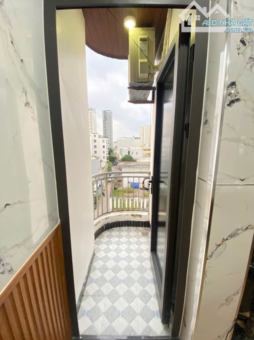 Chào bán tòa căn hộ hiếm ngay trung tâm quận Sơn Trà, lô góc 2 mặt kiệt ô tô thông thoáng