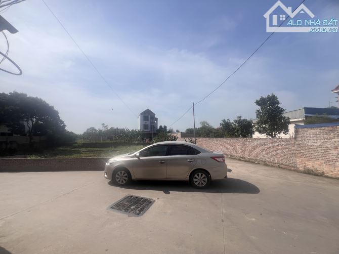 Nhỉnh 2 tỷ sở hữu lô đất 100m2 trung tâm xã Nội Bài, Hà Nội.