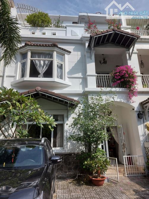 Cần bán Biệt thự B2-102 Nam Thông 1B, P Tân Phú, Quận 7