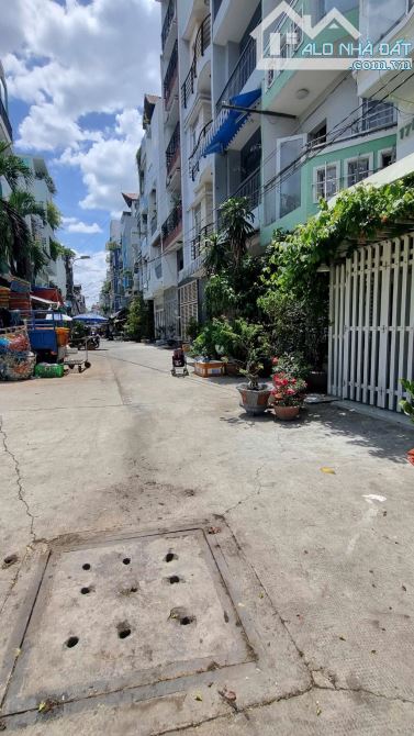 QUẬN 8- NGAY CHỢ RẠCH ÔNG- HẺM XE HƠI- 1 ĐỜI CHỦ- NỞ HẬU TÀI LỘC- CHỈ 6 TỶ 2