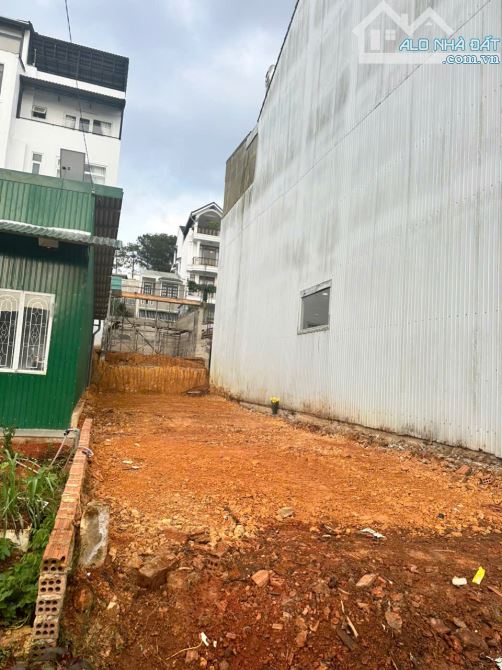 ĐẤT KQH AN SƠN DÃY F 96,9M2 NGANG 5M VUÔNG VỨC
