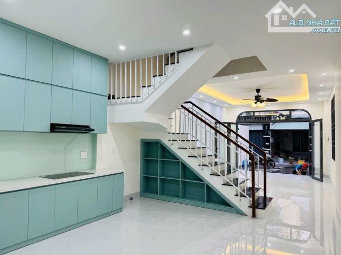 Bán Nhà 3lầu góc 2 mặt tiền hẻm oto TP Vũng Tàu.diẹn tích 84m2 giá 9ty 500 thương lượng nh
