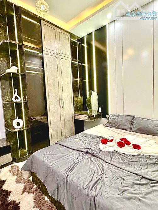 💥SIÊU PHẨM 3 TẦNG 3 MÊ ĐÚC - MT ĐƯỜNG 7M OTO ĐẬU ĐỖ TRONG SÂN NHÀ - FULL NỘI THẤT 💥💥