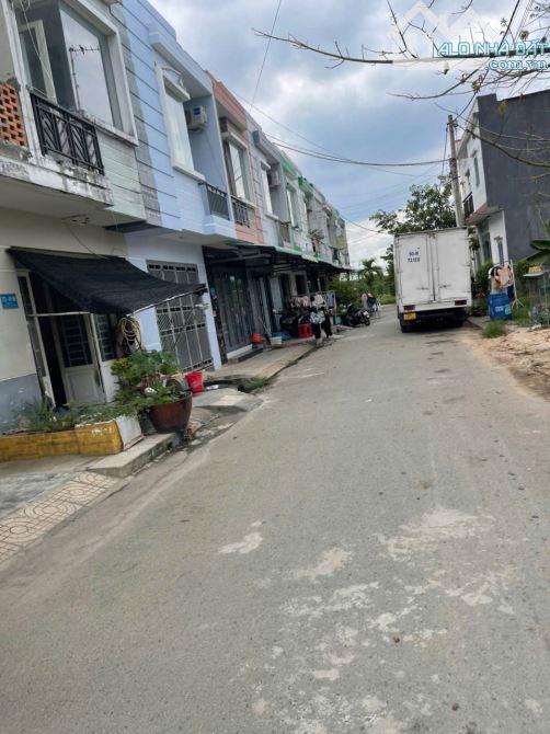 BÁN CĂN GÓC 2MT KINH DOANH TẠI MỸ HẠNH NAM ĐỨC HÒA,990TR SHR,DTSD :80M2
