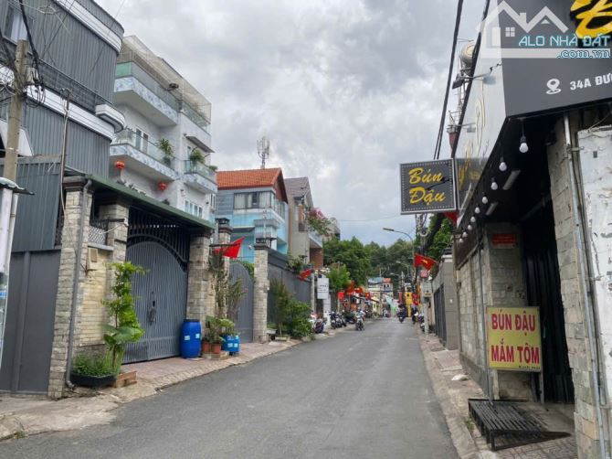 DUY NHẤT 1 căn mặt tiền cạnh ĐH Ngân Hàng Thủ Đức.