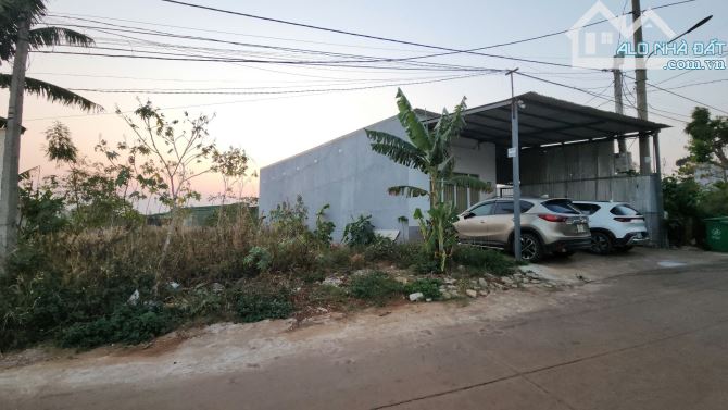Mặt tiền hẻm 128 Giải Phóng - Đồng khởi thông ra 10/3
