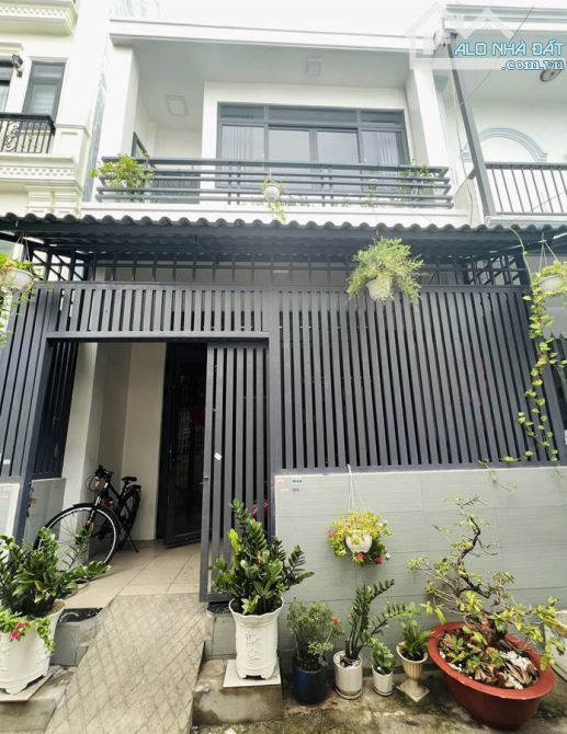 Bán nhà mới đẹp-2 tầng BTCT- hẻm xe hơi Trần Thánh Tông, Phường 15, Tân Bình, giá 6.5 tỷ