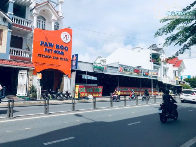 BÁN NHÀ 1 TRỆT 2 LẦU MẶT TIỀN ĐƯỜNG TRẦN HOÀNG NA MỚI ( ĐOẠN KDC 91B ) 11,9 Tỷ