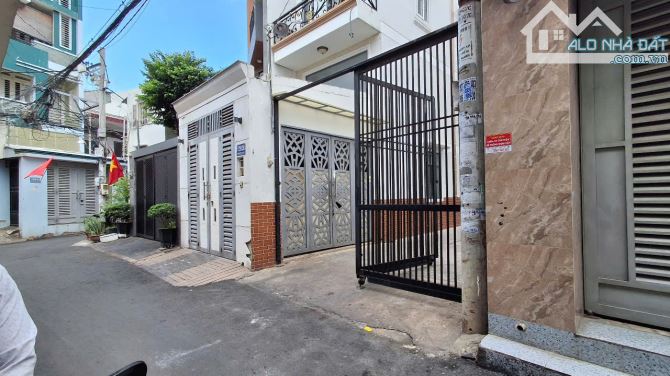 Bán NHÀ 2 MT HẺM 4T 5PN 6WC 72m2 tại Dương Quảng Hàm, Gò Vấp, Nhỉnh 9 tỷ