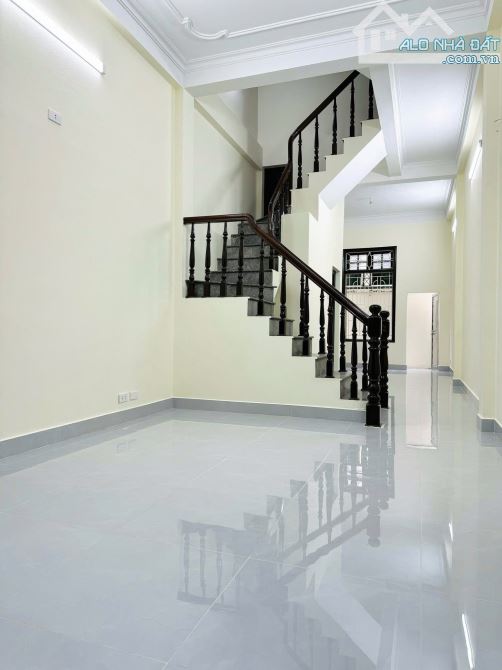 SIÊU PHẨM NGỌC THỤY – 39M² – PHÂN LÔ – SÁT KĐT KHAI SƠN – 8,8 TỶ