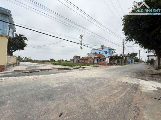 BÁN GẤP LÔ ĐẤT QUẤT LÂM - RẺ NHẤT THỊ TRƯỜNG CHỈ HƠN 1 TỶ