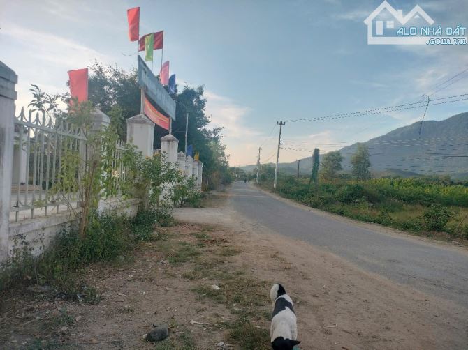 KẸT TIỀN NGÂN HÀNG BÁN LỔ CĂN NHÀ CẤP 4 THÔN 5 XÃ DIÊN ĐỒNG 278M2