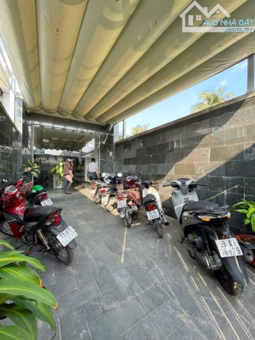 CẦN BÁN CĂN NHÀ 4 TẦNG MẶT TIỀN ĐƯỜNG SỐ 11 - PHƯỜNG TRƯỜNG THỌ- THỦ ĐỨC