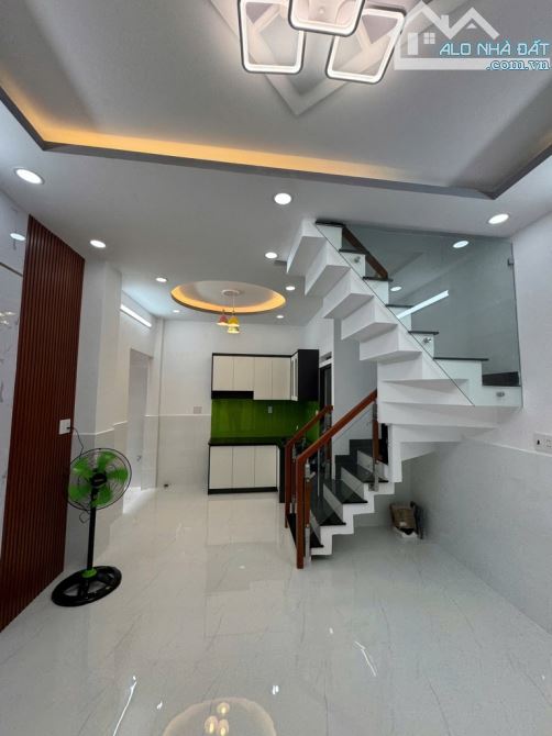 Bán nhà Đường số 19, gần Lê Thúc Hoạch, giáp Tân Phú, 26m2 - 4x7 - 2 tầng, chỉ hơn 2 tỷ