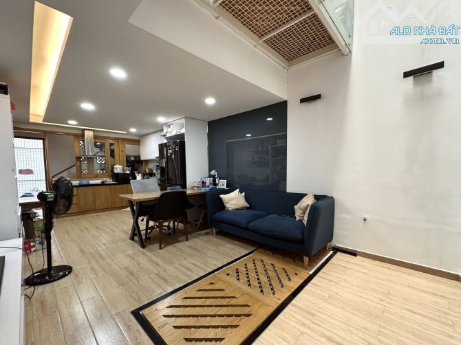 Vị trí độc tôn – Gia đình trí thức cao – Đặng Văn Ngữ – 68m² – 1 trệt 2 lầu sân thượng