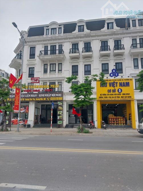 Bán KBT LOUIS CITY Hoàng Mai giá đầu tư DT 73m2 5T Mặt Đường rộng - KD đỉnh, giá chỉ 29 tỷ