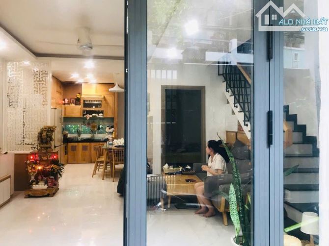 BÁN NHÀ 3 TẦNG KIỆT THÔNG ĐỐNG ĐA – CÓ PHÒNG NGỦ TẦNG 1