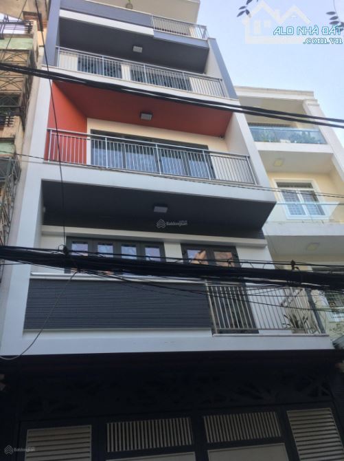 Bán Gấp nhà hẻm thương mại 8m Lê Văn Sỹ, Quận 3, DT: 5.3x18m, 3 tầng, Giá: 19 tỷ ( còn TL)