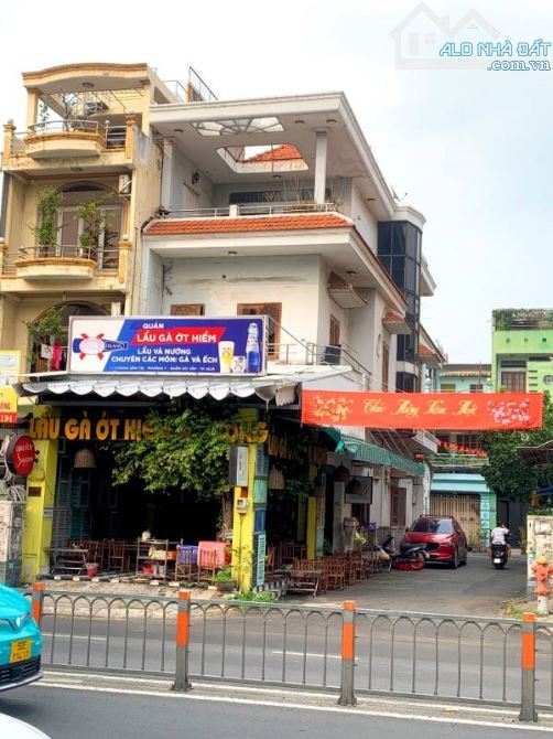 MẶT TIỀN ĐƯỜNG NHÁNH SONG SONG PHẠM HUY THÔNG , 5m x 18m ,1 LẦU , GIÁ CHỈ : 14 TỶ TL