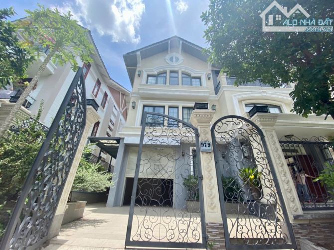 Cho thuê căn Biệt thự Nam Thiên 300m2 đơn lập ngay đường nội khu Phạm Thái Bường