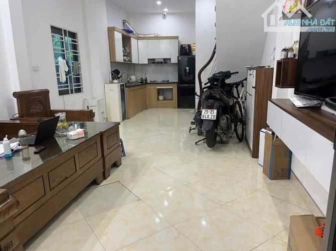 Bán Nhà 33.7m x3 Tầng Đại Tự - Hoài Đức