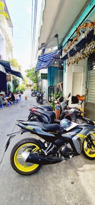Bán nhà mặt tiền hẻm ô tô-2  tầng-đang kinh doanh quán cafe- CMT8- P5 Tân Bình-11 tỷ