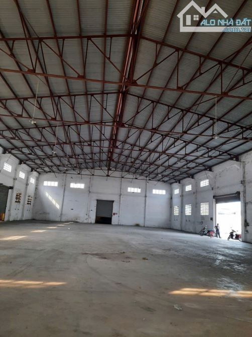 Cho thuê nhà xưởng Mã Lò – Hương Lộ 2, quận Bình Tân, DTKV : 2.000m2
