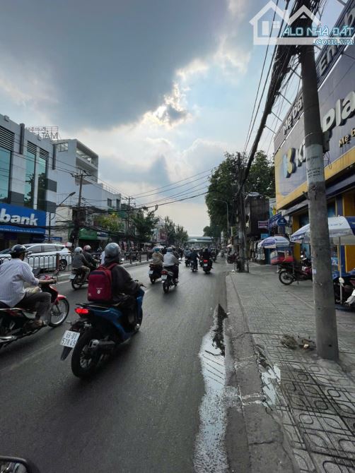 cho thuê nhà MT quang trung  6,5x23 1t1l vị trí đoạn đường  siêu đẹp