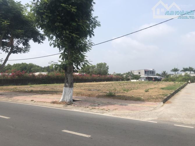 BÁN LÔ ĐẤT VÀNG, 3 MẶT TIỀN, ĐƯỜNG ĐÀO CỬ, CẦN GIỜ, GẦN VIN, HƯỚNG BIỂN, 2500 M2, GIÁ TỐT