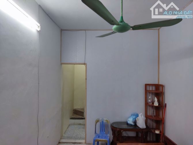 Bán nhà Thanh Nhàn, quận Hai Bà Trưng, Hà Nội 3,92 tỷ, 19m, 3m 2 tầng rưỡi