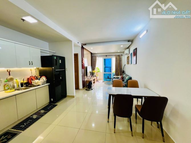 BÁN GẤP CC SAIGONLAND NGAY HÀNG XANH, CĂN GÓC 3PN FULL NT, CÓ SỔ CHỈ 4.4 TỶ