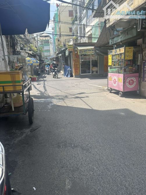 🚘 SIÊU PHẨM NHÀ ĐẸP – KHU D2 NGUYỄN GIA TRÍ – 67M2 – SỔ NỞ HẬU – HXH - GIÁ CHỈ 9.9 TỶ 🚘