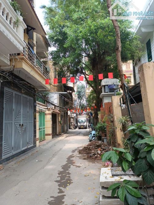 Giá rẻ nhất khu vực An Dương - Nhà dân xây tâm huyết - 10m ra ô tô