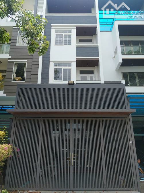 CHO THUÊ NHÀ MẶT TIỀN KHU DÂN CƯ NAM LONG 8 PHÒNG NGỦ GIÁ 15 TRIỆU