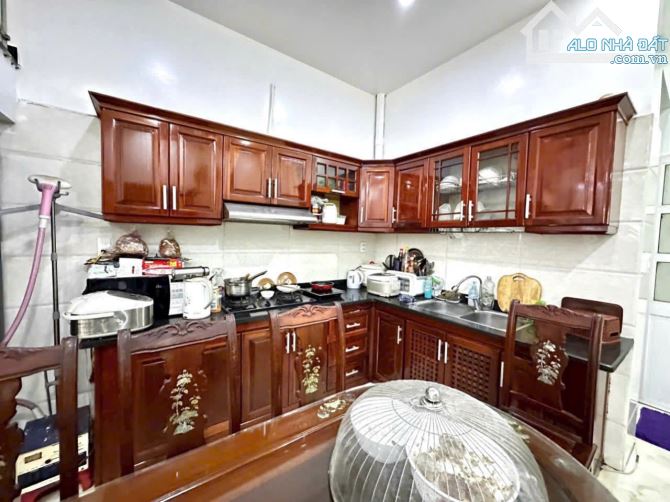 Nhà đẹp Nguyễn Đức Cảnh, Hải Phòng, ngay cạnh Hồ Tam Bạc, Giá Tốt
