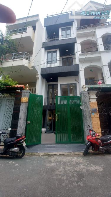 Hiếm! Nhà hẻm xe hơi thông Hoàng Hoa Thám - sát nhà ga T3 (4.15x11.2m) 4 tầng - 11.2 tỷ