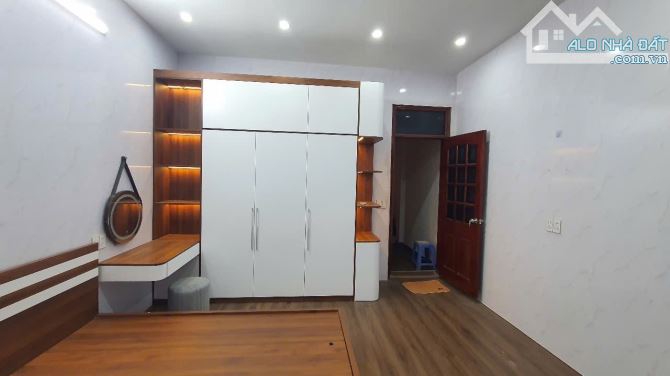 KHƯƠNG TRUNG THANH XUÂN – NHÀ ĐẸP Ở NGAY FULL NỘI THẤT – FULL CÔNG NĂNG – GẦN ROYAL CITY