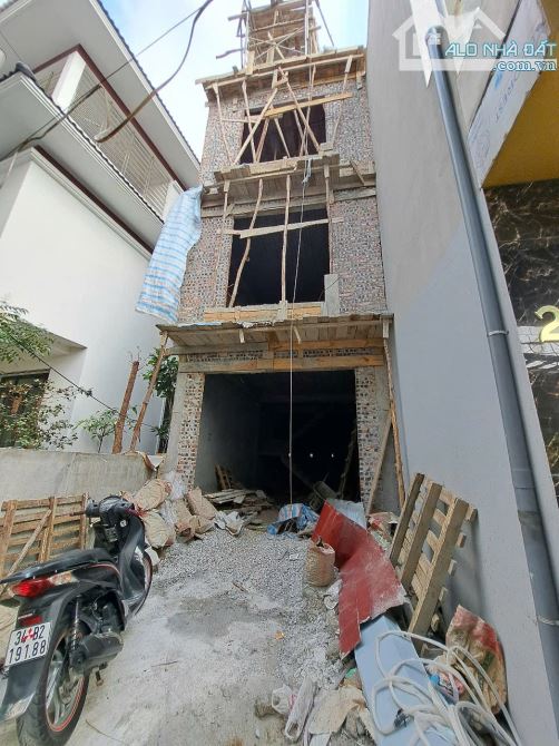 Chính chủ gửi bán NHÀ 4 TẦNG SÂN CỔNG ĐỘC LẬP OTO ĐỖ CỬA TẠI PHỦ THƯỢNG ĐOẠN