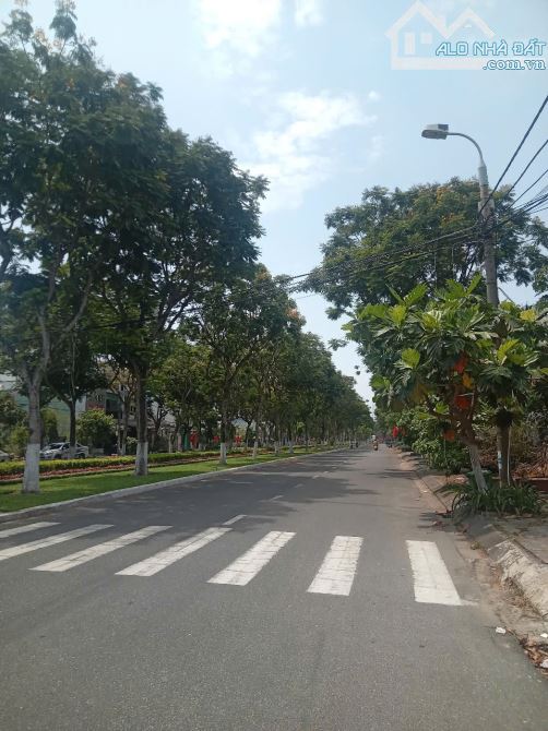 Căn góc - Thông sông! Bán nhà 2 tầng 2MT An Dương Vương và đường 7.5m, 320m2, 40 tỷ