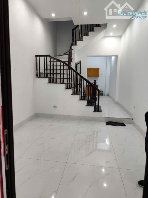 CC GỬI BÁN 3 CĂN NHÀ 3T ĐANG TRONG GIAI ĐOẠN HOÀN THIỆN