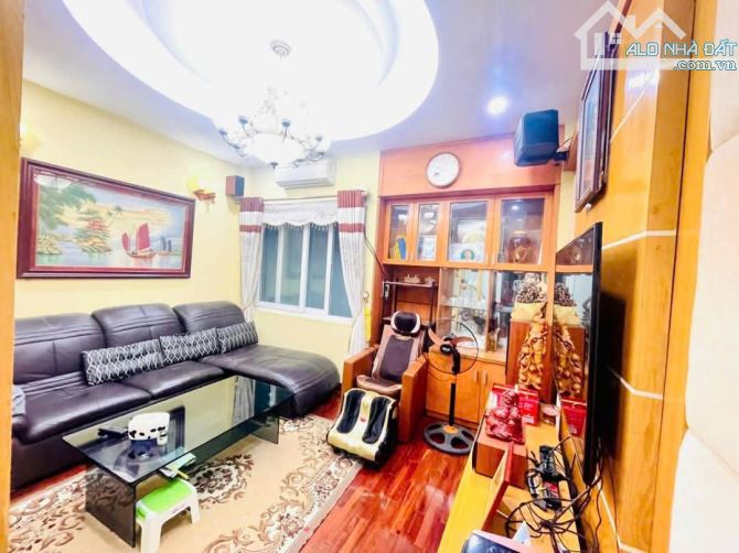 HÓNG!! Bán nhà đẹp ở ngay, gần ô tô , gần phố full nội thất Mễ Trì Thượng , Nam Từ Liêm HN