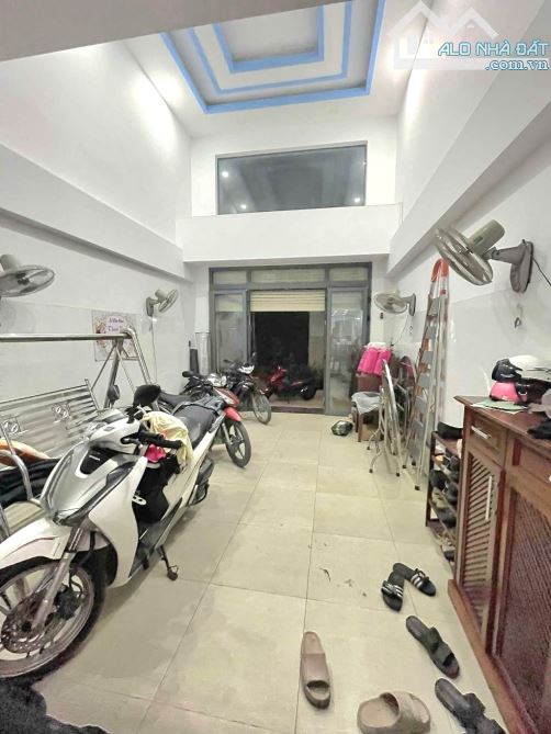 BÁN NHÀ NGAY HỒ HỌC LÃM BÌNH TÂN NHÀ MỚI VÀO Ở NGAY 89M CHỈ 4TỶ9