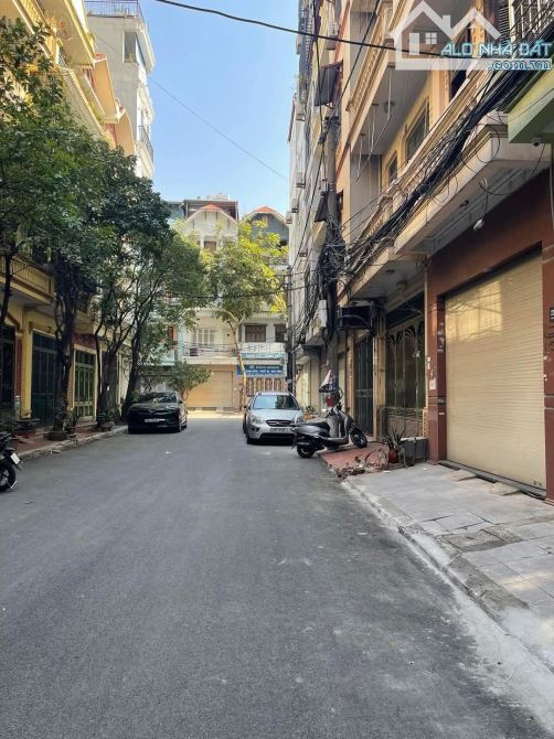 Bán nhà phân lô Hoàng Văn Thái 105m2, 4 tầng, mt 5.5m, ô tô tránh, kinh doanh, chỉ 23.5 tỷ