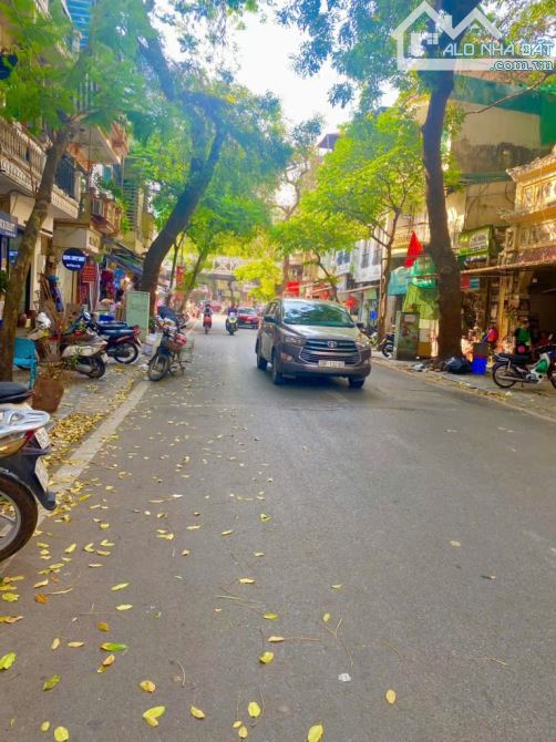 🏡 MẶT PHỐ HOÀN KIẾM - 120M² x MT 5,5M² - GIÁ: 45 TỶ 💰 ( SỔ ĐỎ CHÍNH CHỦ )