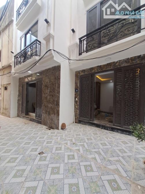 Bán nhà Láng Hạ. Xây mới 30m2/5 tầng giá nhỉnh 7 tỷ