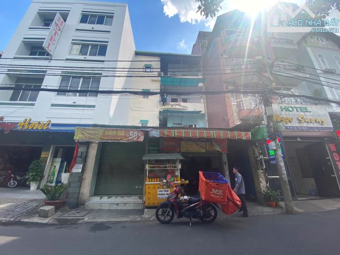 MT đường Bàu Cát P14 Q.Tân Bình DT: 8 x 28m 5 Tầng Giá 35 Tỷ