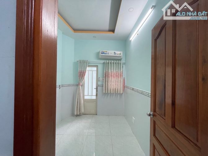 Nhà đẹp BTCT Lưu Hữu Phước Q8 , 38m2 , 4PN , 3WC , hẻm anh ninh , chỉ 3.099 tỷ